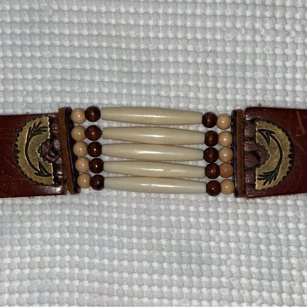 Womenās VINTAGEā BOHO brown leather belt with brass buckle size 28 - Picture 12 of 16